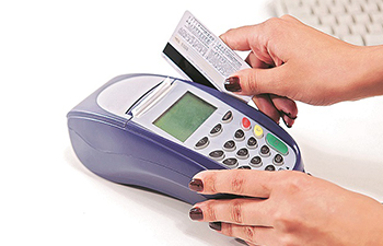 How does mobile app help to realise the cashless economy?